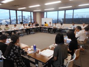 写真：支え合い会議の様子