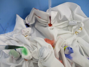 スポイトで染めた様子