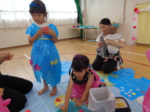 ドレスを作るところ