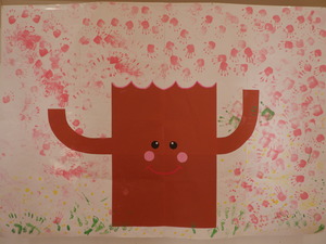 手形と足形で作った桜の木