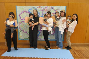 かたつむりになった、ひよこクラブの集合写真