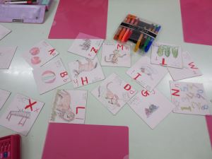写真：アルファベットカード