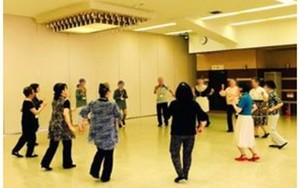 写真:フォークダンス