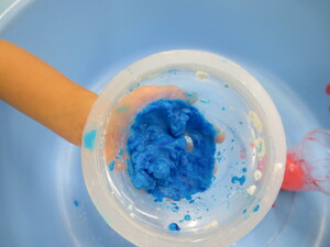 固まった片栗粉粘土