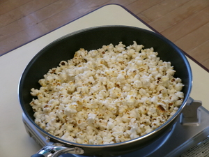 出来上がったポップコーン
