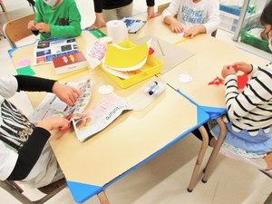 モビール制作の様子