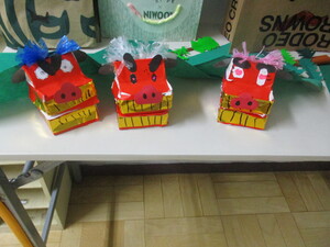 写真：5歳児の作成したミニ獅子舞