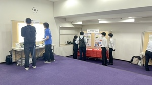 大学ポスター発表の様子
