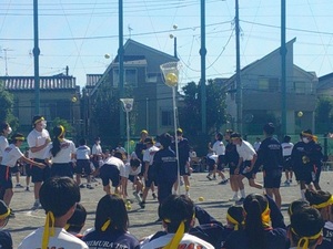 写真：玉入れ競技の様子