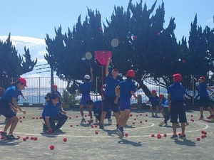 写真：玉入れ競技の様子