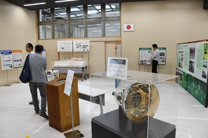 写真：宇宙線などに関する展示