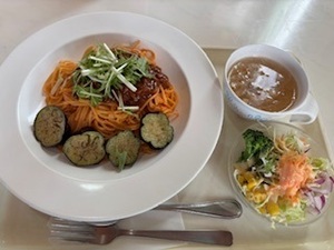 茄子ミートソースパスタ写真