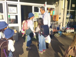 写真：下校時の様子