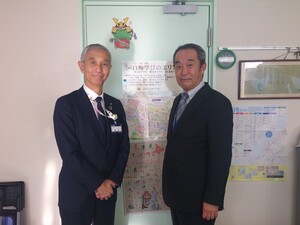 写真：飯田校長と