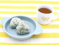 おにぎりと麦茶
