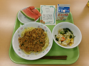 写真：当日の給食