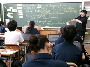 写真：英語の授業の様子