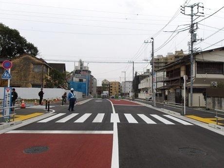 通学路横断歩道部の写真